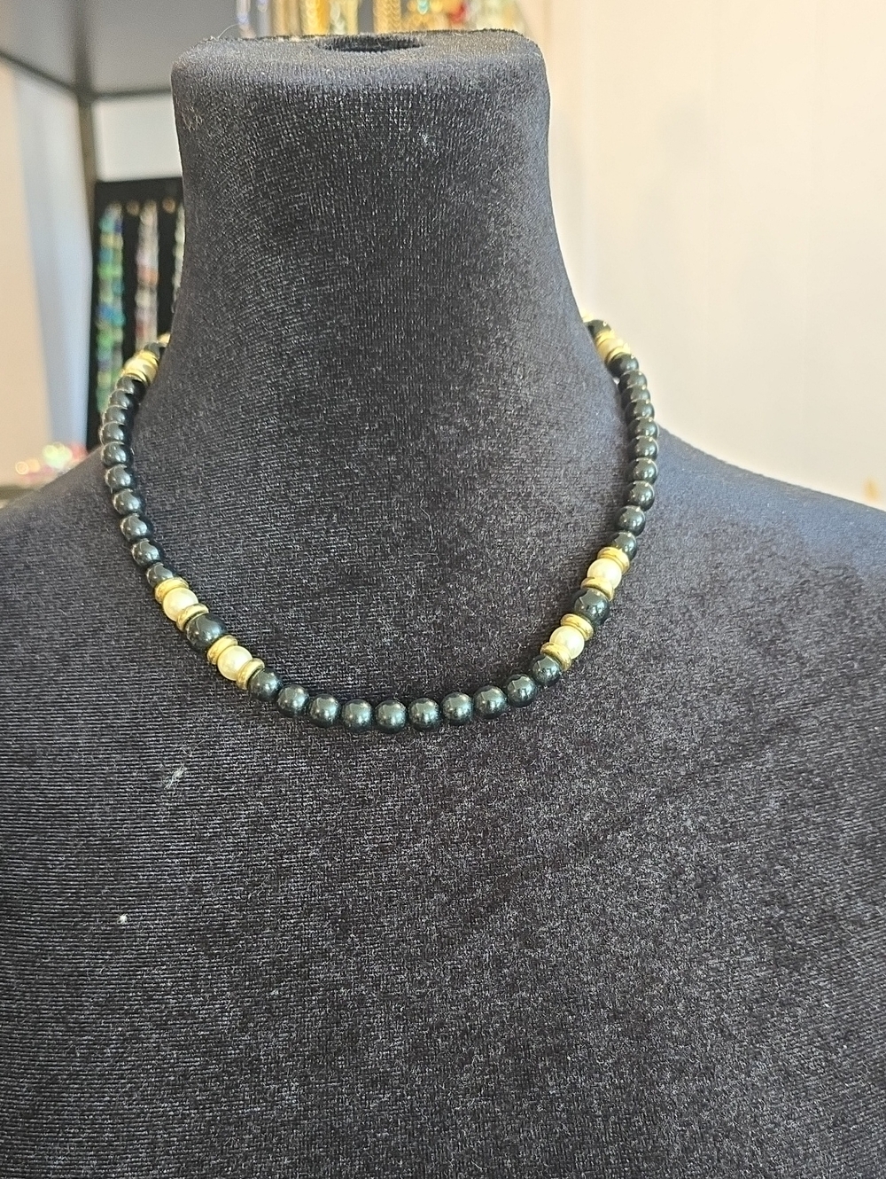 VTG Napier Black Gold & Pearl Short Necklace